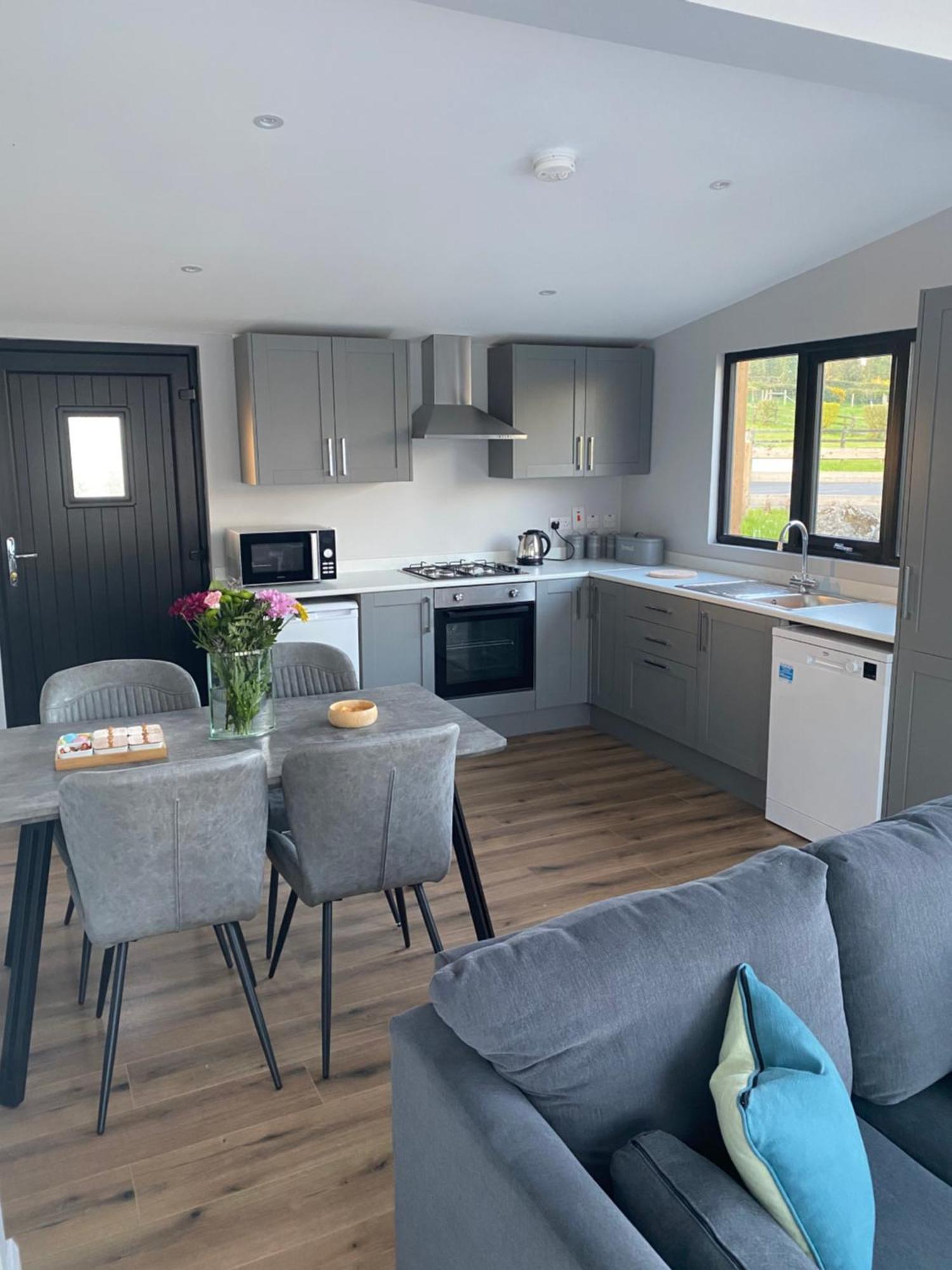 Killyfole Lakeside Lodges Corranny Exterior foto
